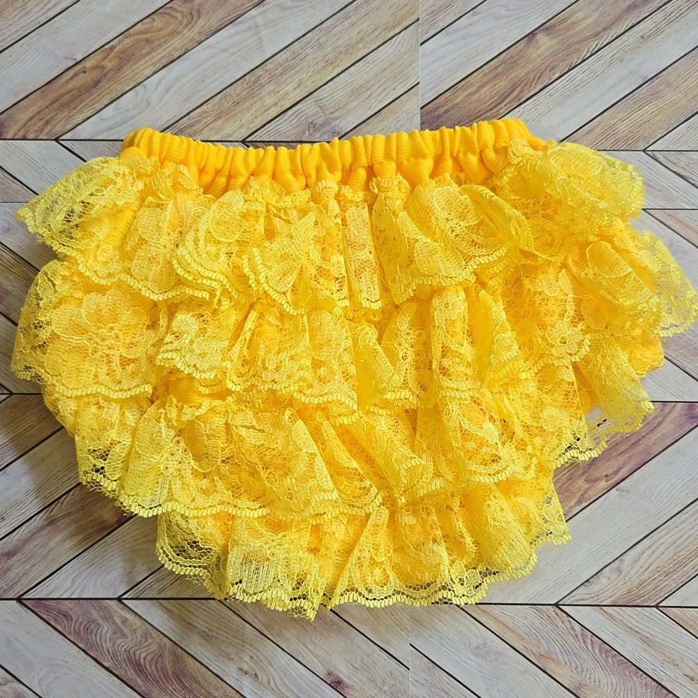 Vintage-Style Yellow Ruffle Lace Bloomer Baby Frilly Diaper Cover Photo Prop